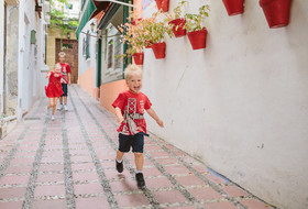 Семейная прогулка в Марбелье 