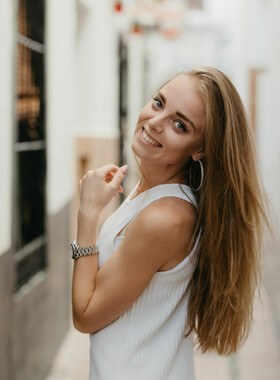 Sesión de fotos para tres amigas en el Centro de Marbella