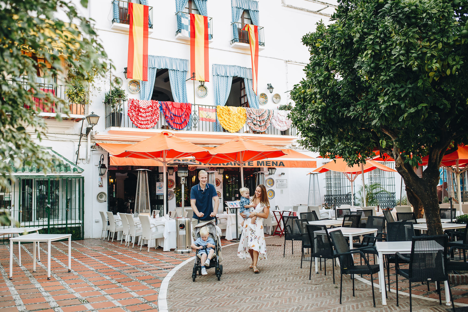 Fotografía de familia en el Centro de Marbella