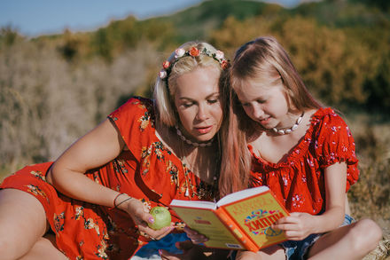 Family photo shoot in bohemian style in Marbella