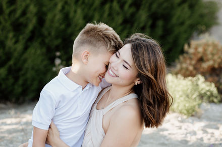 Sesión fotográfica de familia en Cabopino en Marbella