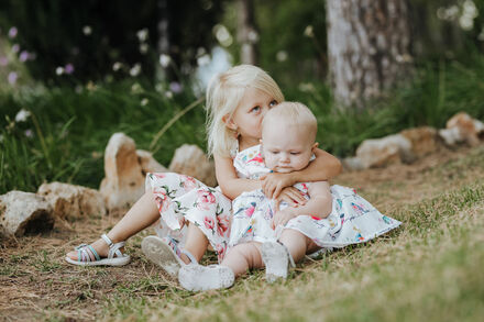 Family photo set in Mijas Pueblo