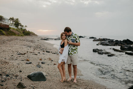 Романтическая рассветная фотосессия на пляже в Михасе