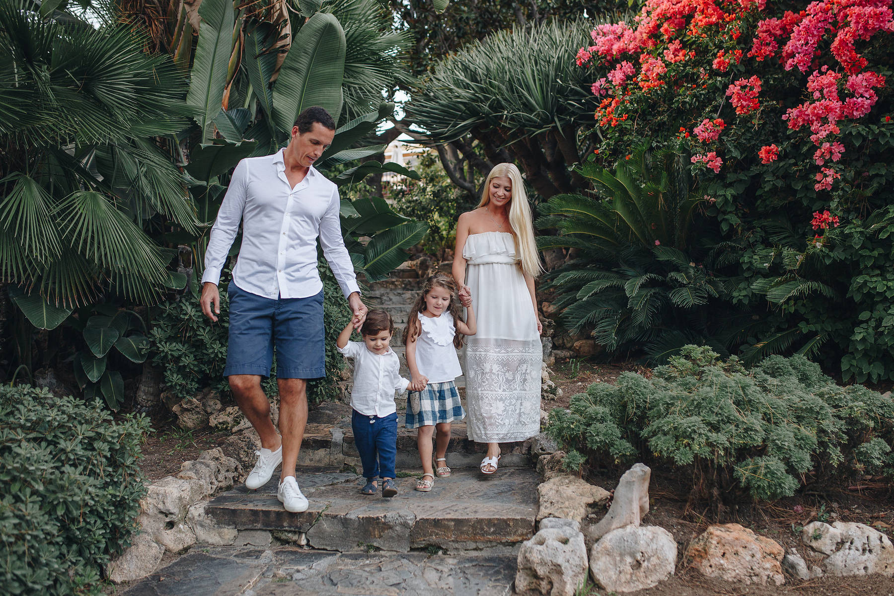 Family photo shoot in Marbella