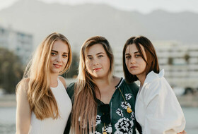 Sesión de fotos para tres amigas en el Centro de Marbella