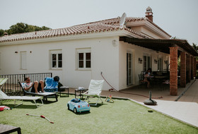 Un día de vacaciones de una familia en España