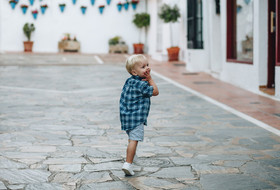 Fotografía de familia en el Centro de Marbella