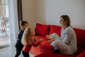 Un día de la vida de una familia en España, Manilva