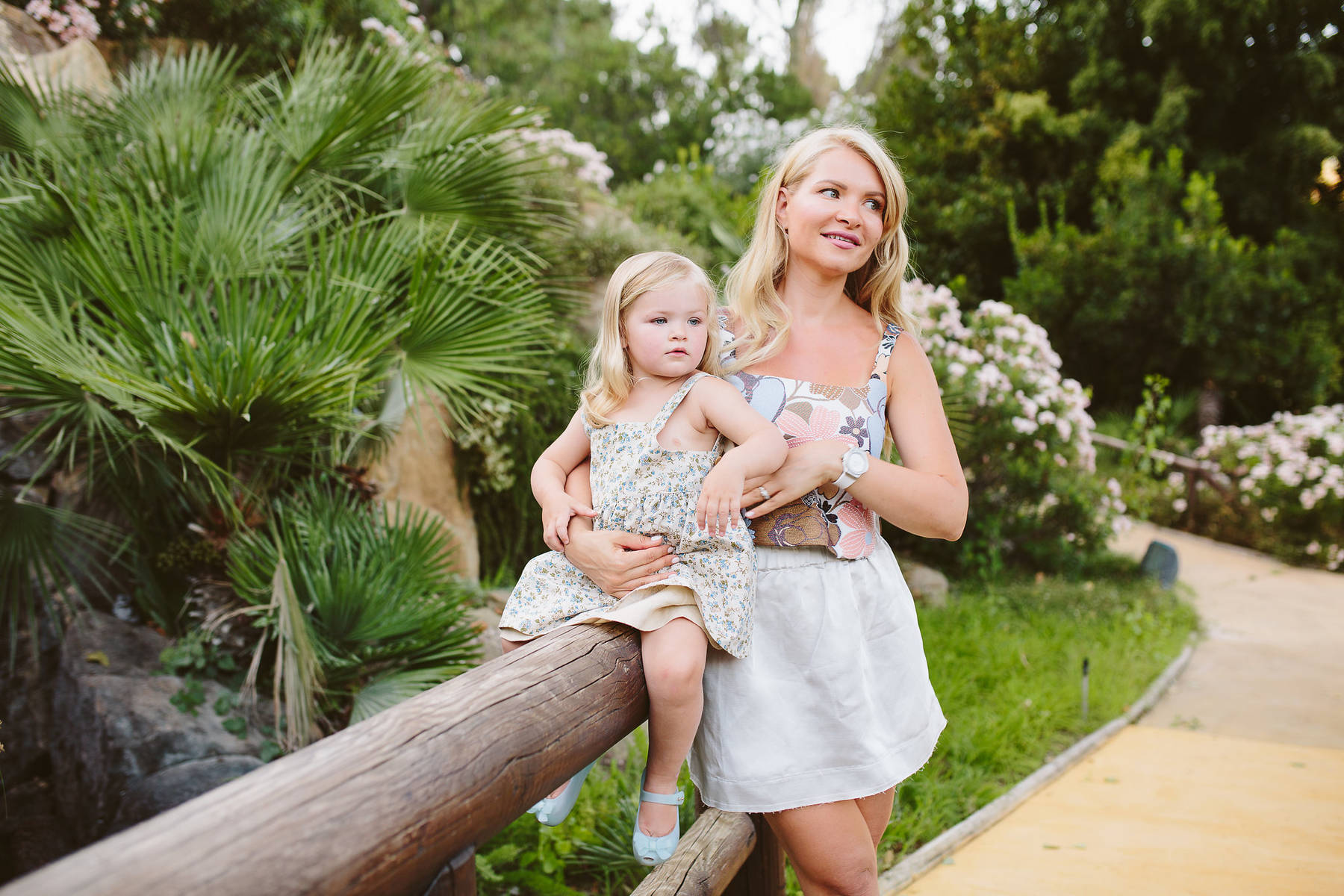 Family photo shoot in Benahavis, Spain