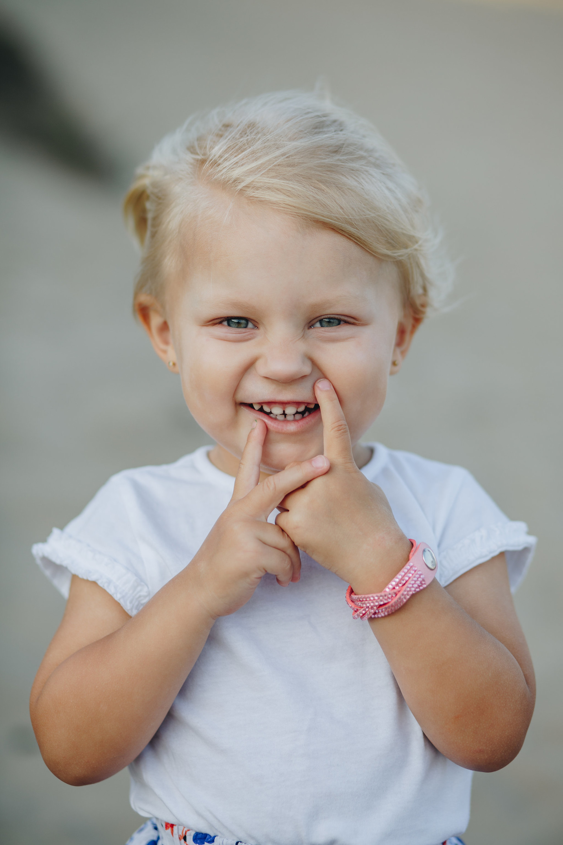 Family photo shoot in Cabopino, Marbella