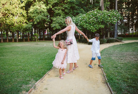 Family photo shoot at the Park of Marbella