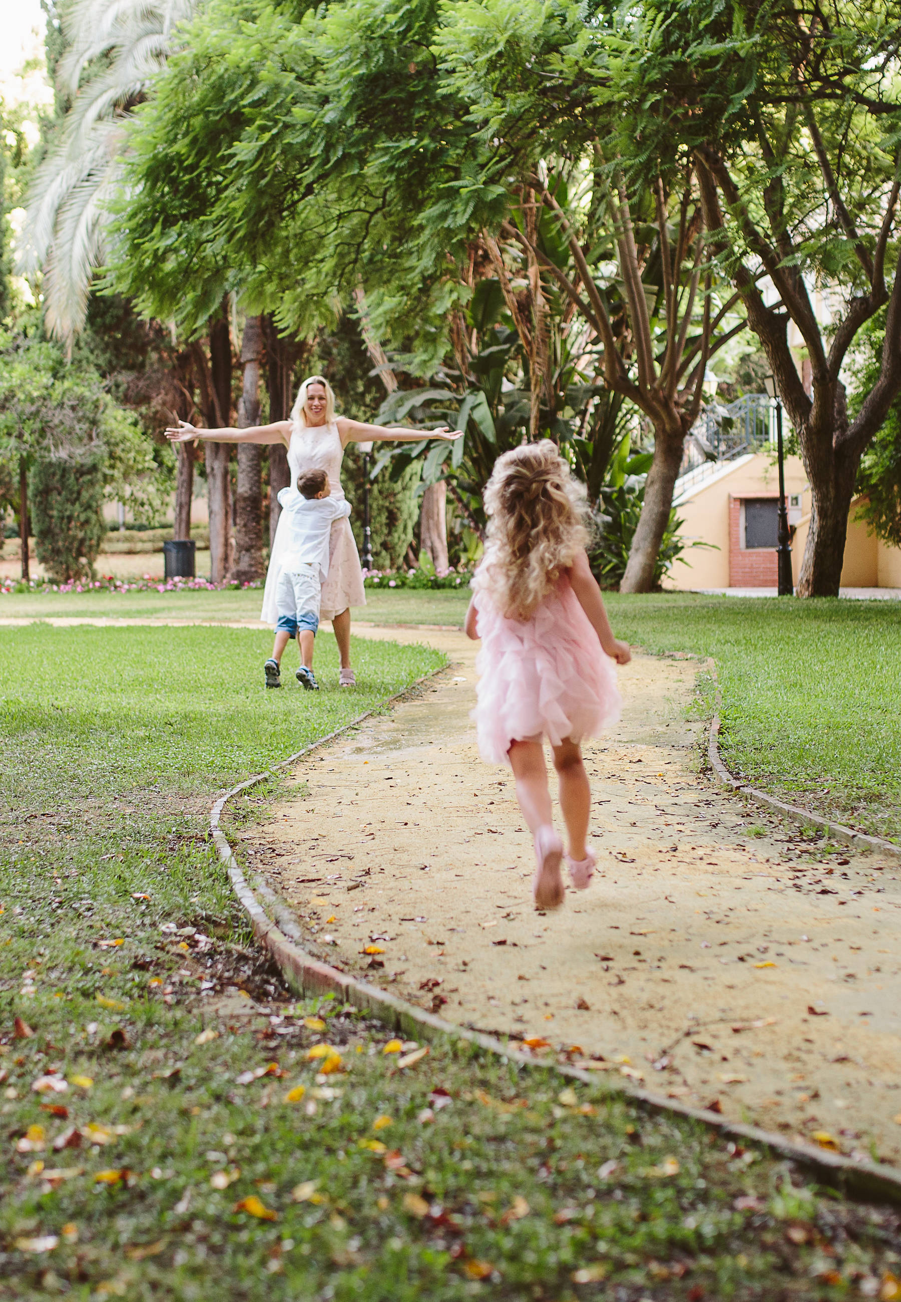 Sesión de fotos de familia en el Parque deución en Marbella