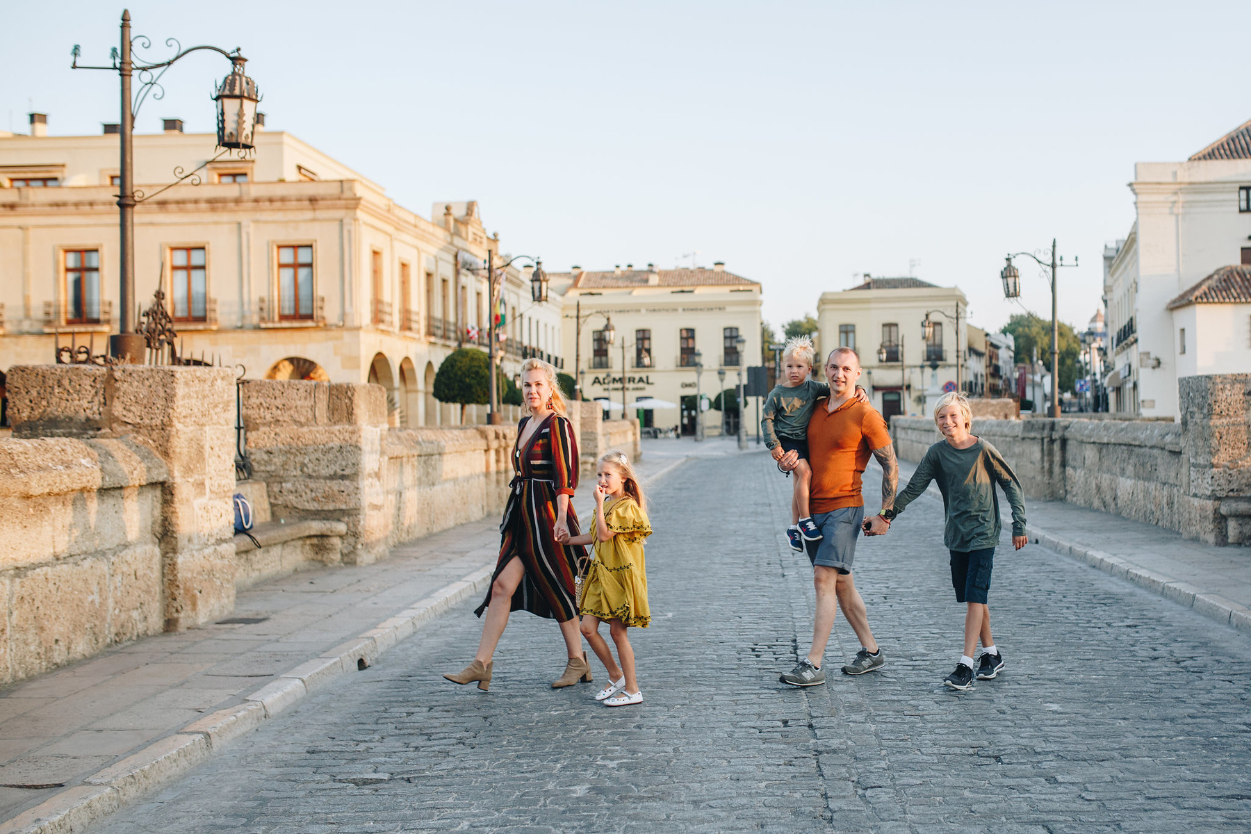 Family photo session in Ronda