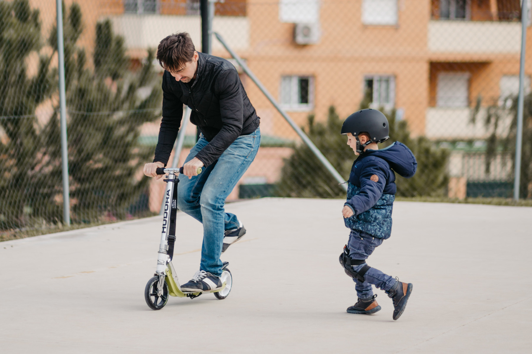 Un día de la vida de una familia en España, Manilva