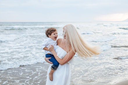 Family photo shoot in Marbella