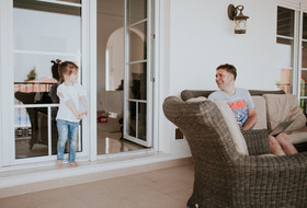 Un día de vacaciones de una familia en España