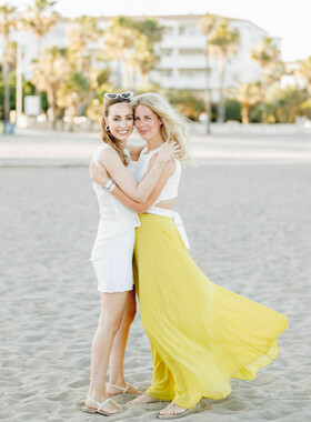 Фотосессия девичника в Порт Банусе, Марбелья