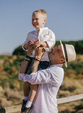Family photo shoot in bohemian style in Marbella