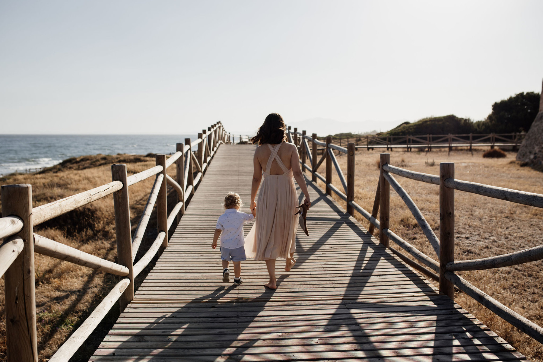 Sesión fotográfica de familia en Cabopino en Marbella