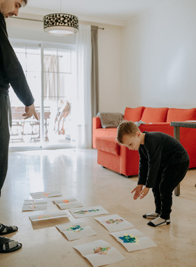 Un día de la vida de una familia en España, Manilva