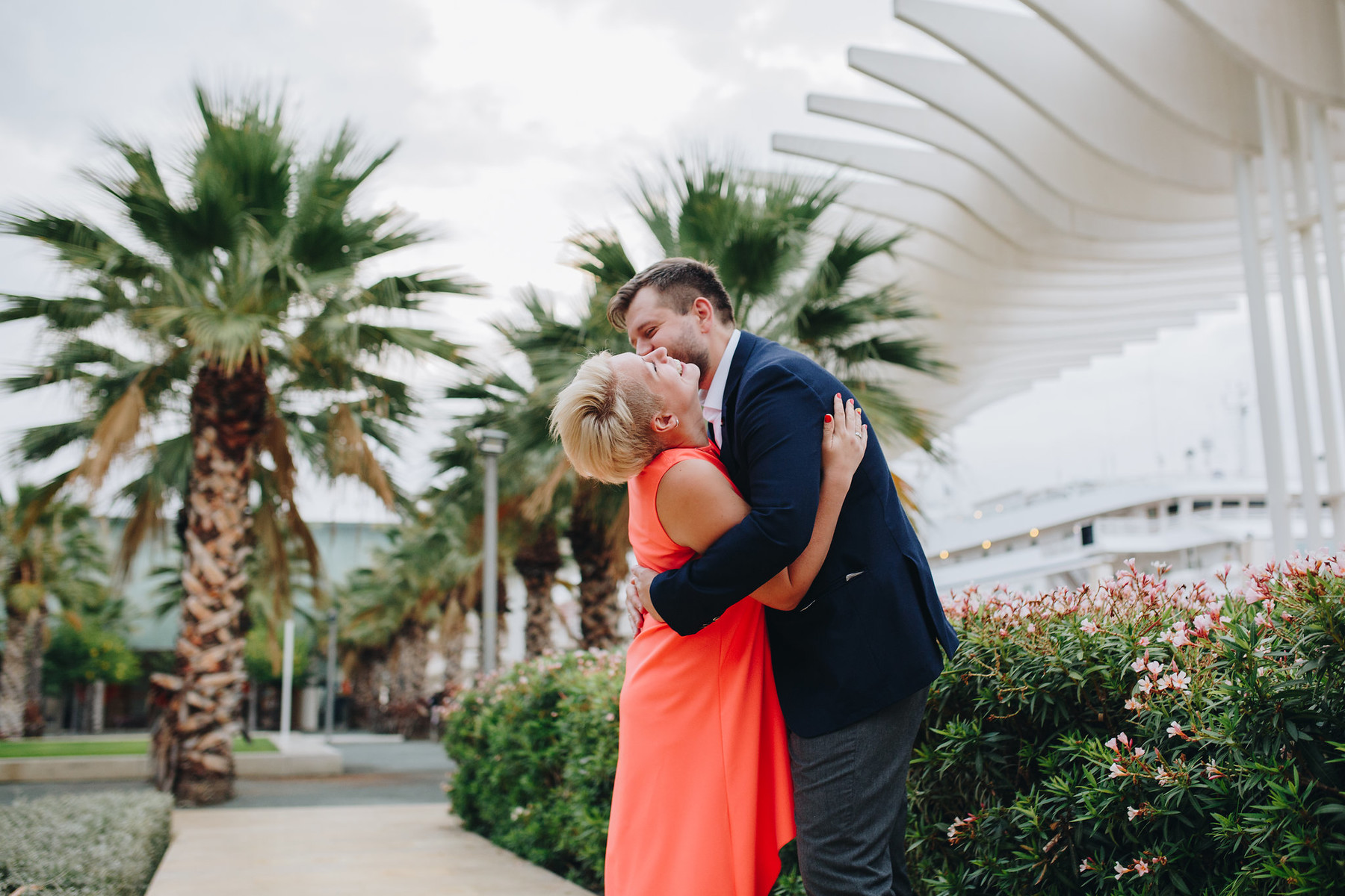 Anniversary family photo set in Malaga