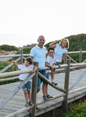 Семейная фотосъемка на пляже в Марбелье, Малаге