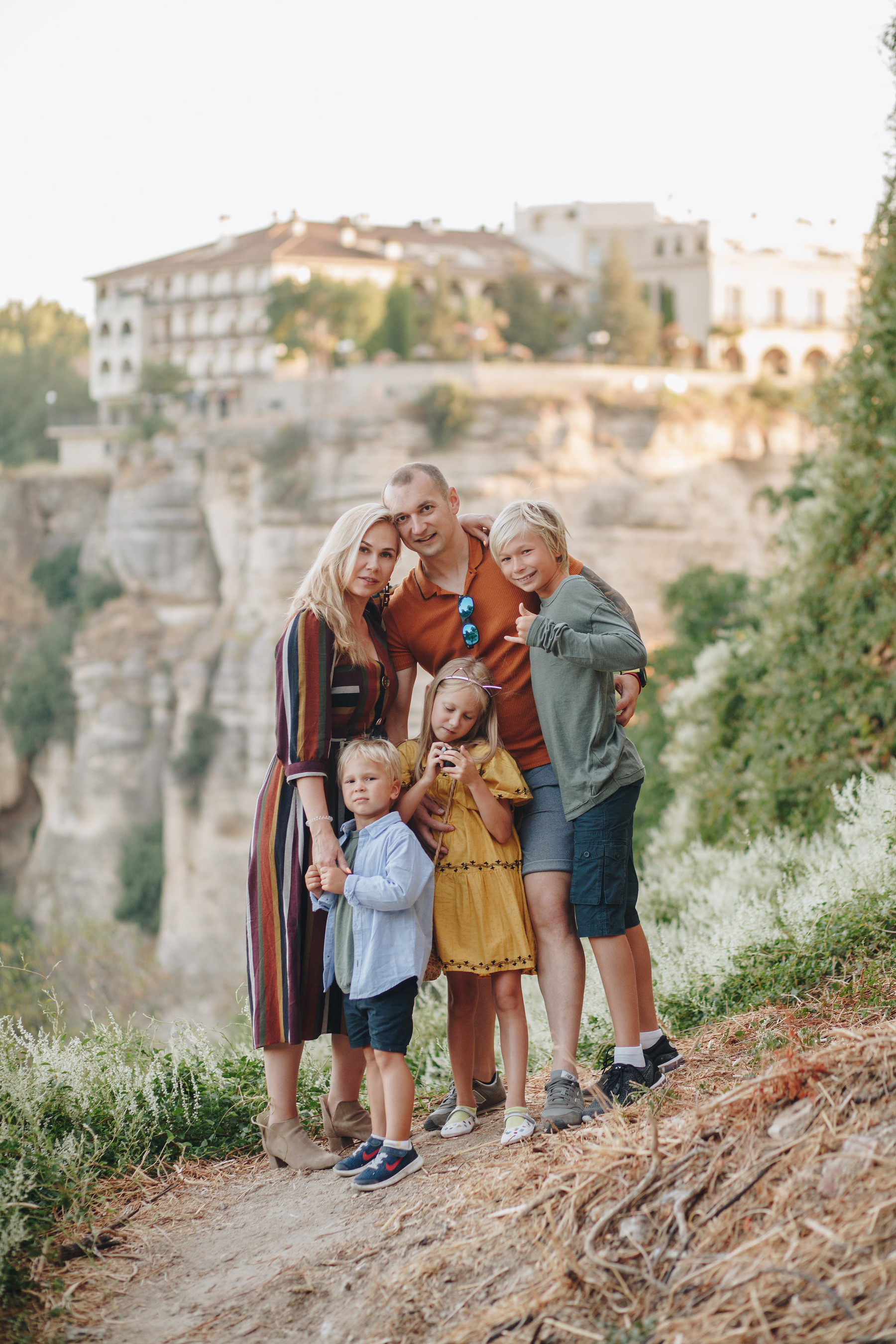 Family photo session in Ronda