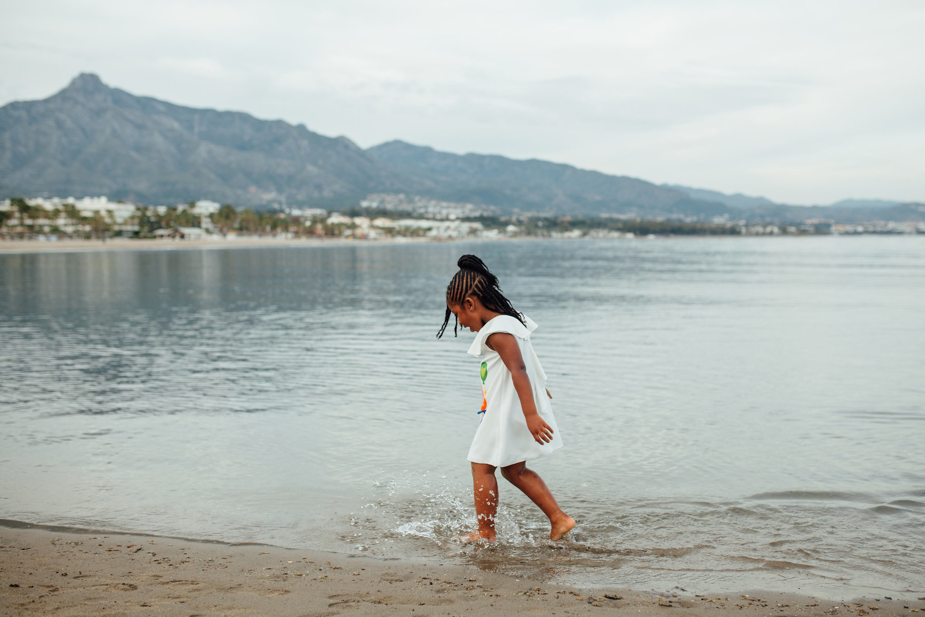 Family photo shooting in the Port Banus in Marbella