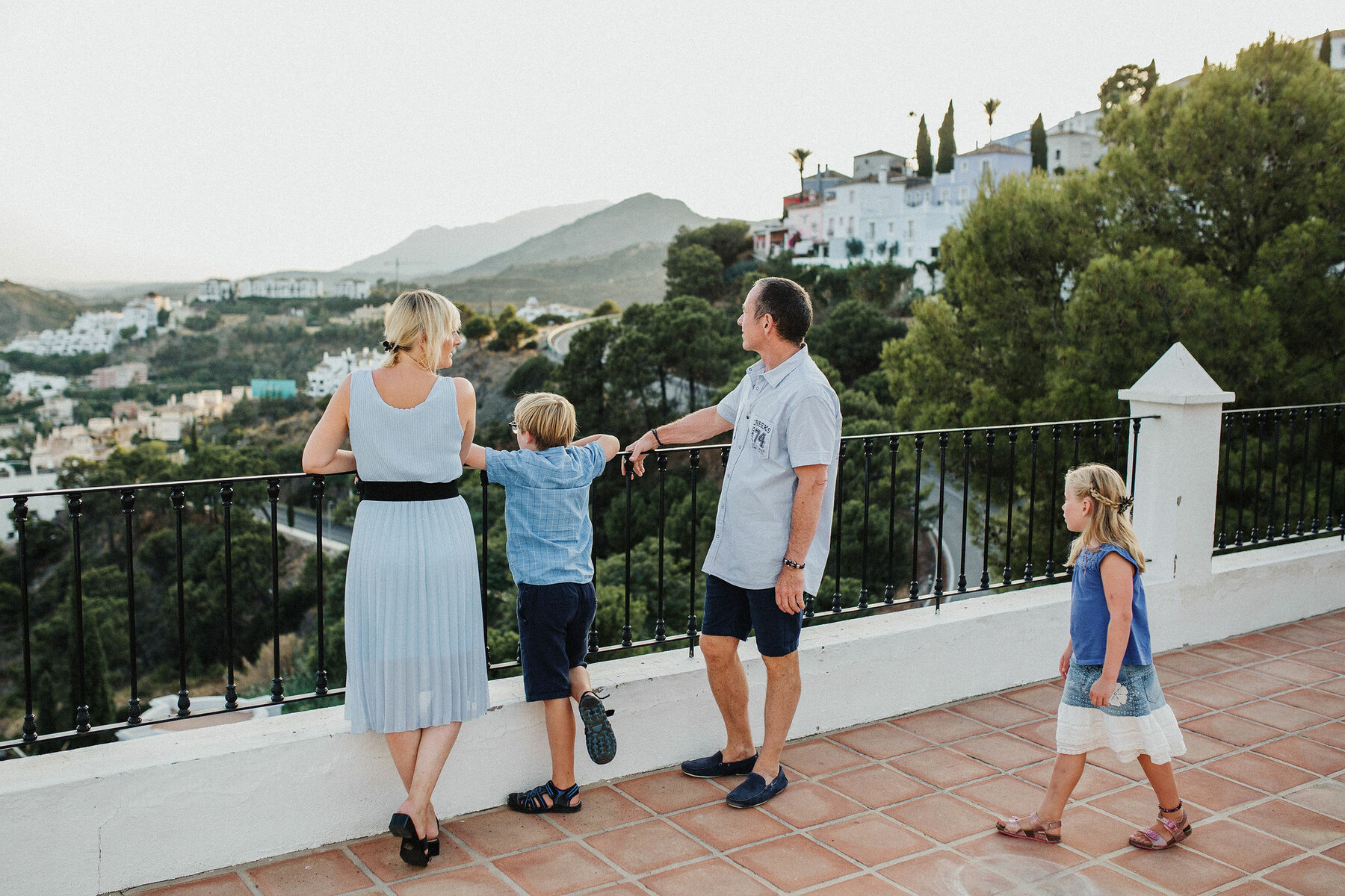 Family photo shoot in La Heredia