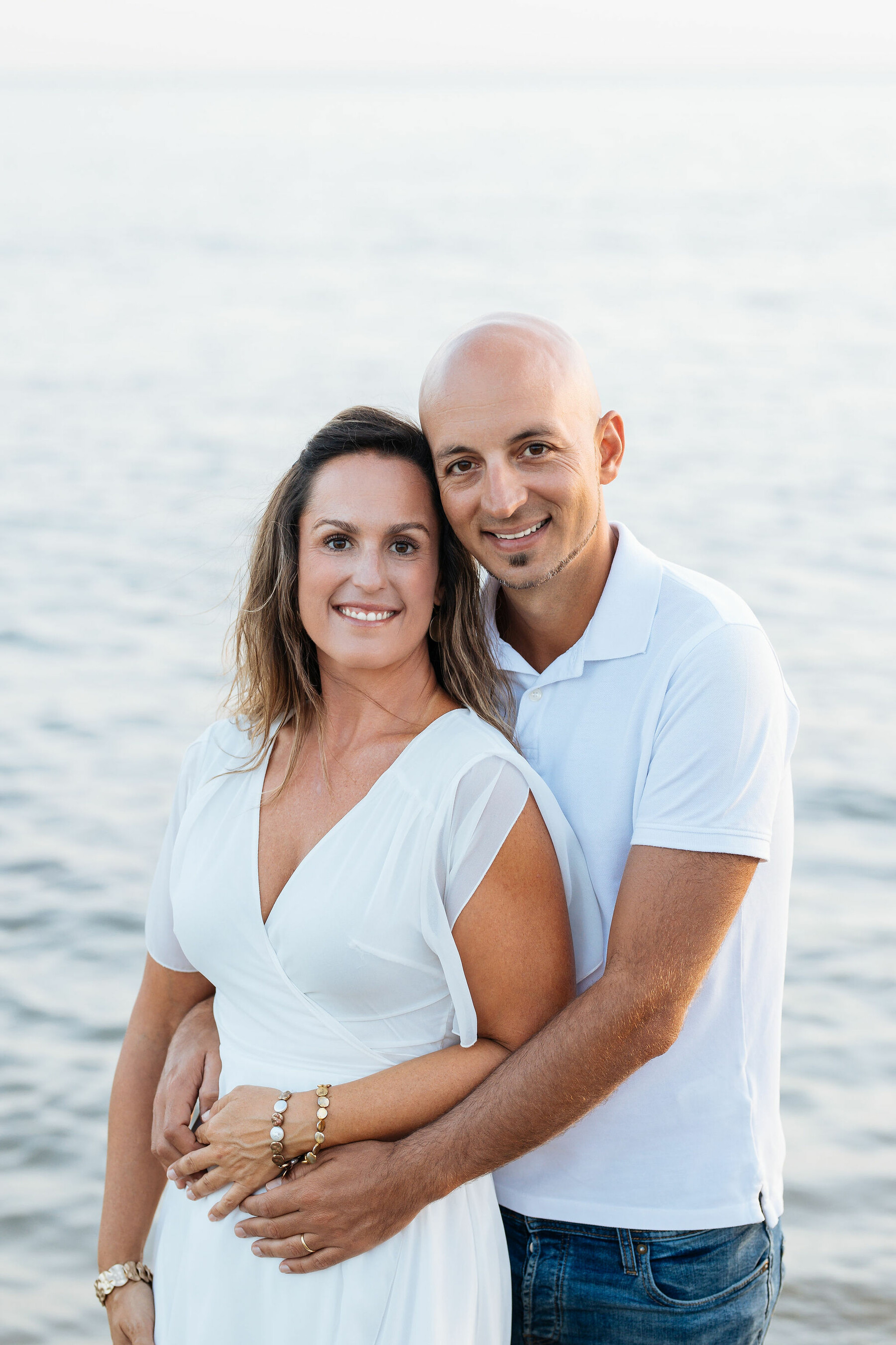 Sesión de fotos de familia en la playa en Marbella, Málaga