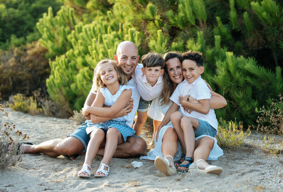 Семейная фотосъемка на пляже в Марбелье, Малаге