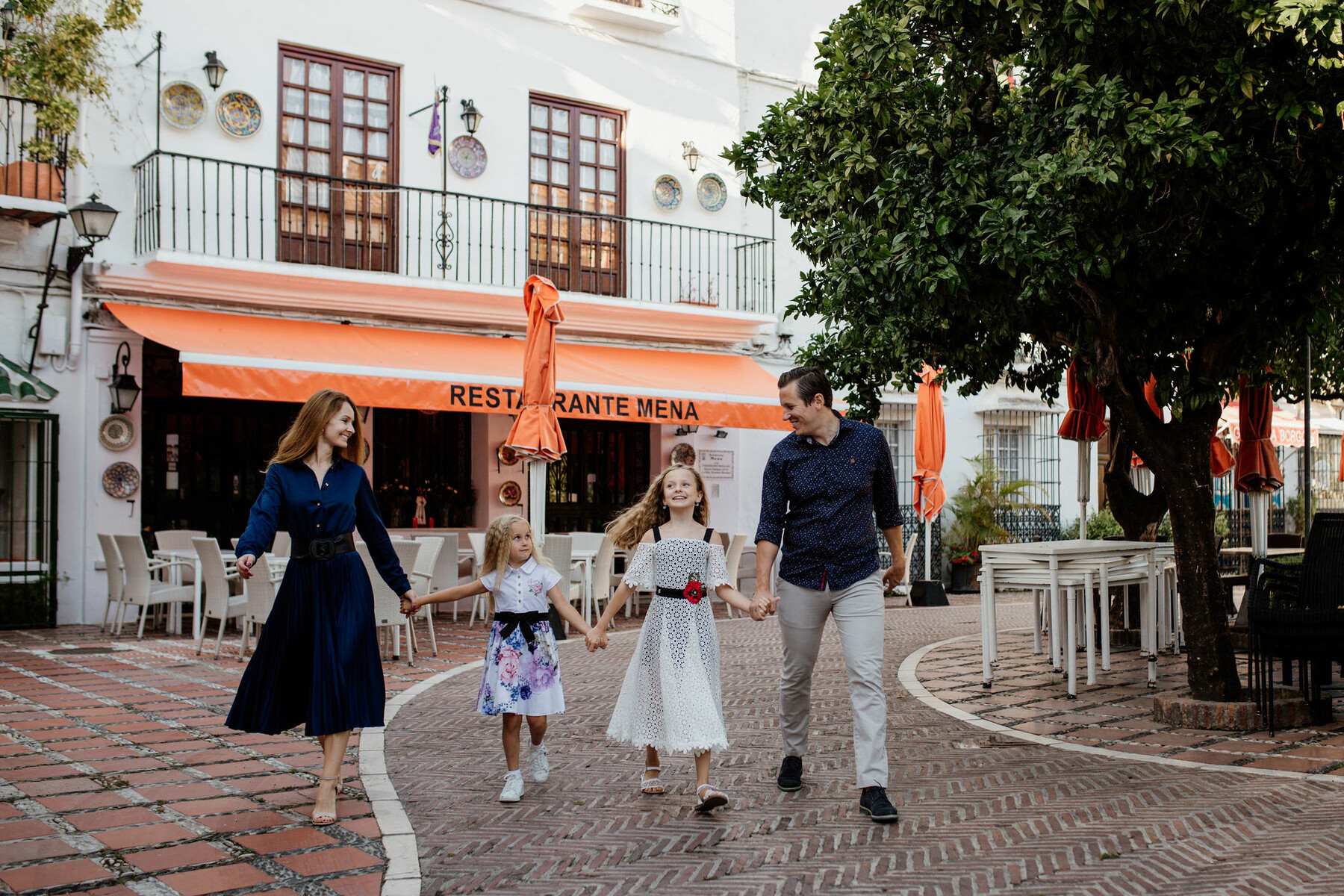 Family photo shooting in Marbella