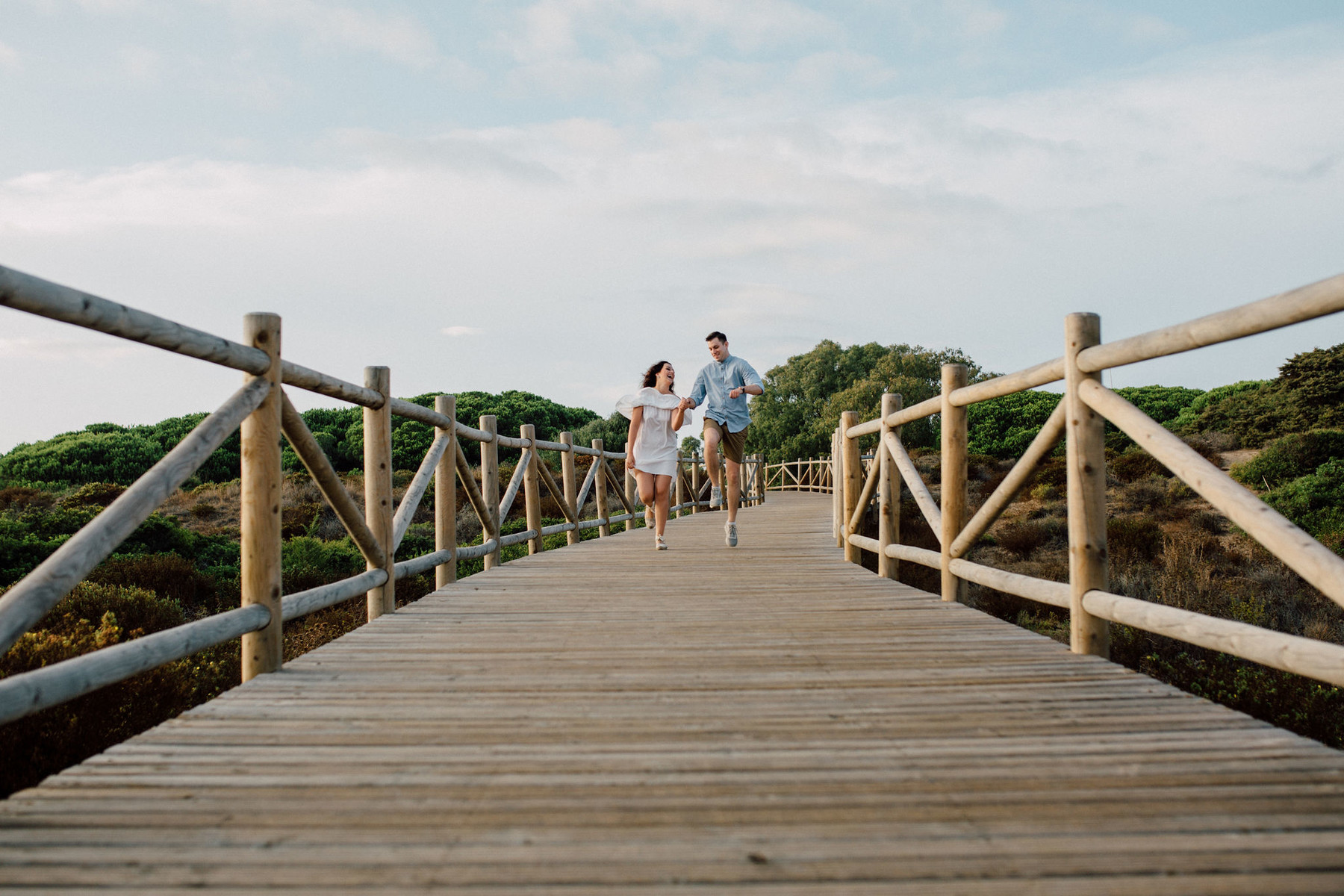 Love Story photo set on the beach in Marbella