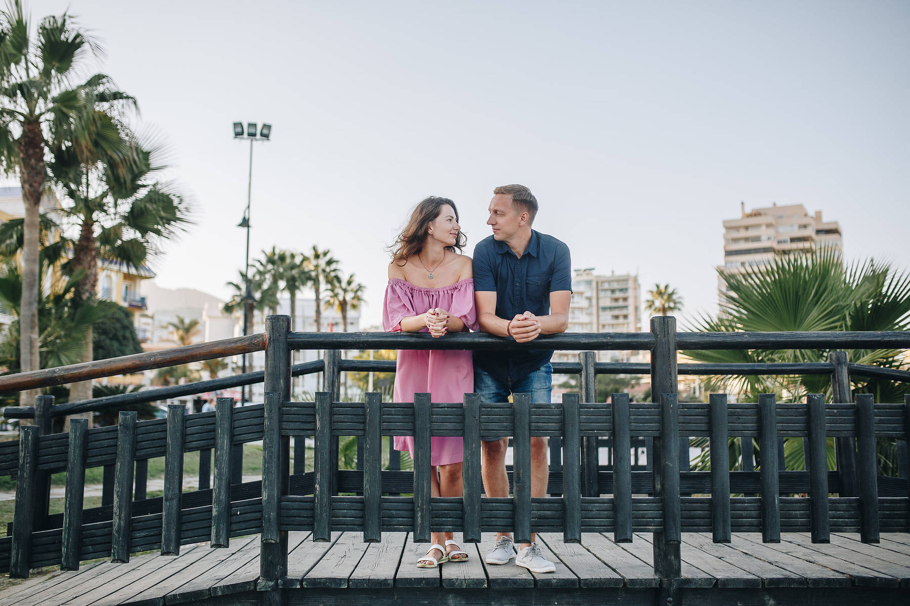 Love Story photo shoot on the beach of Torremolinos