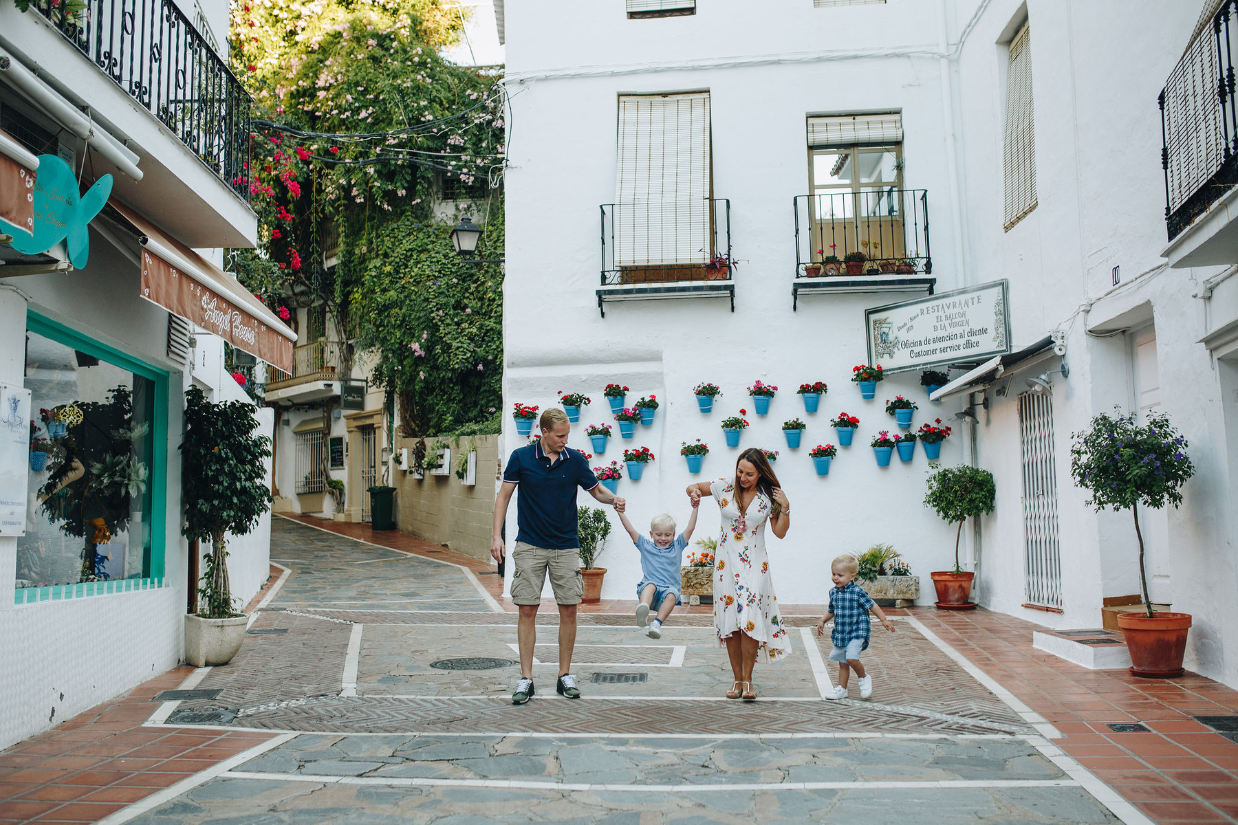 Fotografía de familia en el Centro de Marbella