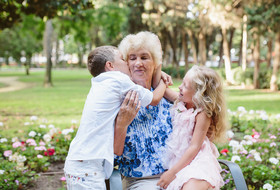 Family photo shoot at the Park of Marbella