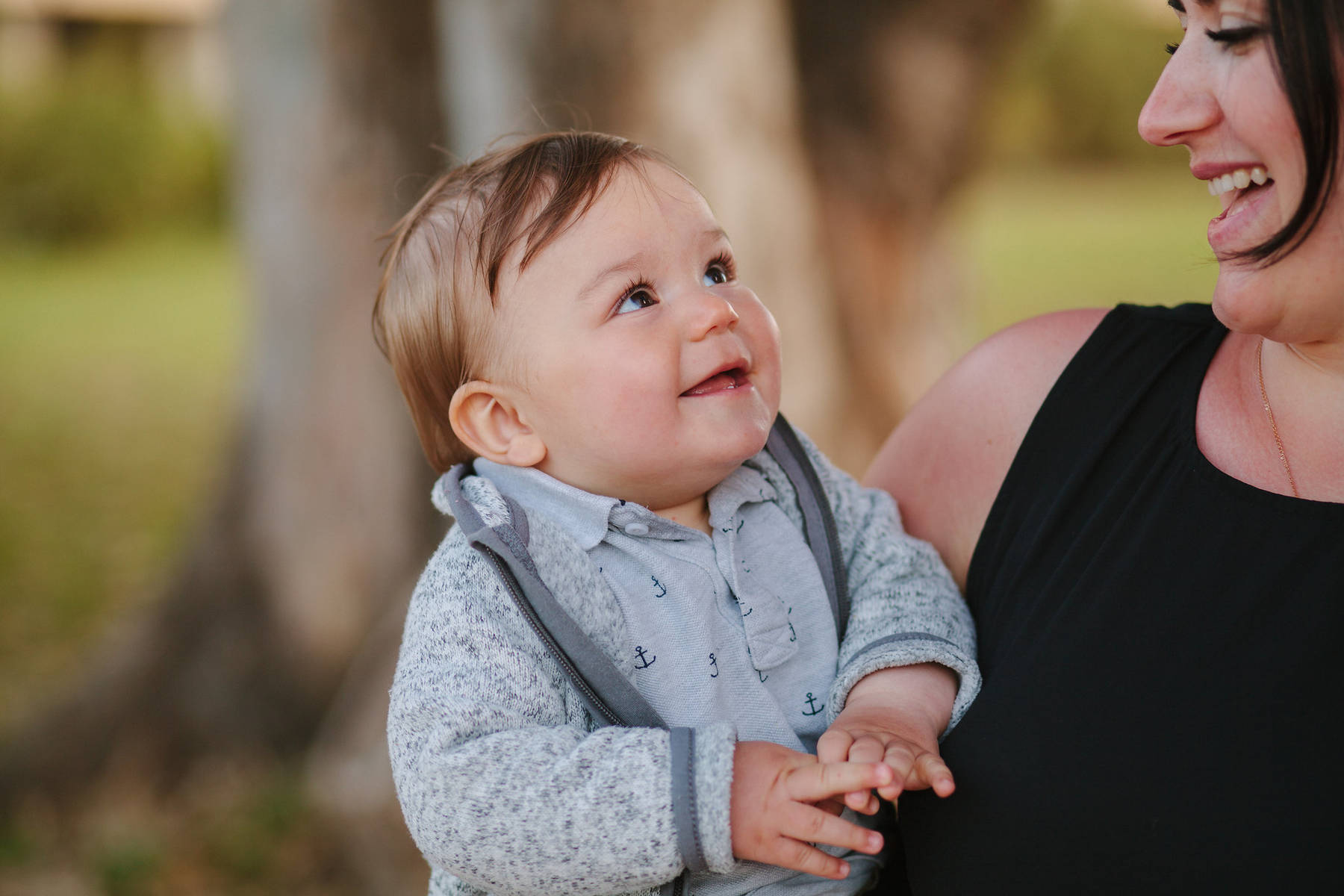 Sesión de fotos de familia en el Puerto de la Duquesa en Manilva