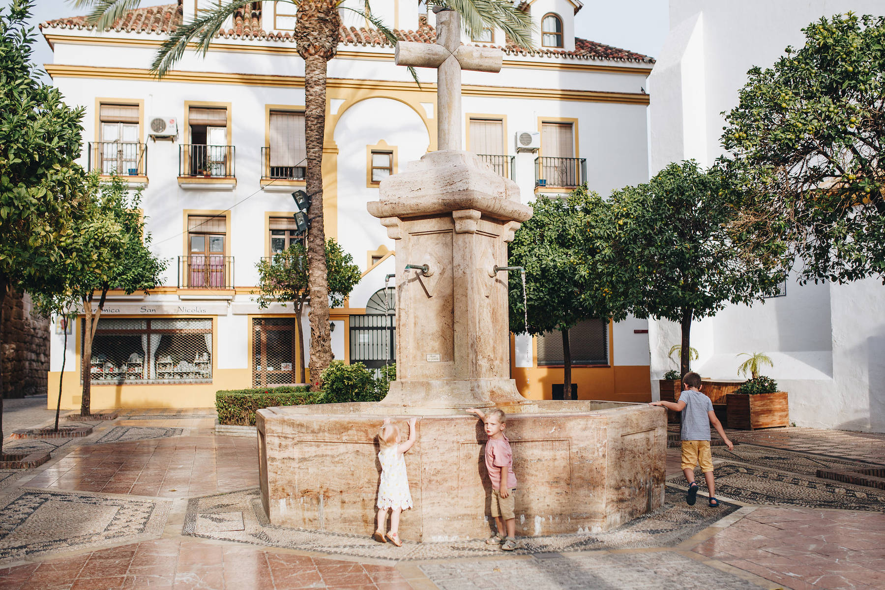 Family photo shoot in Marbella