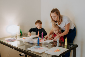 Un día de la vida de una familia en España, Manilva