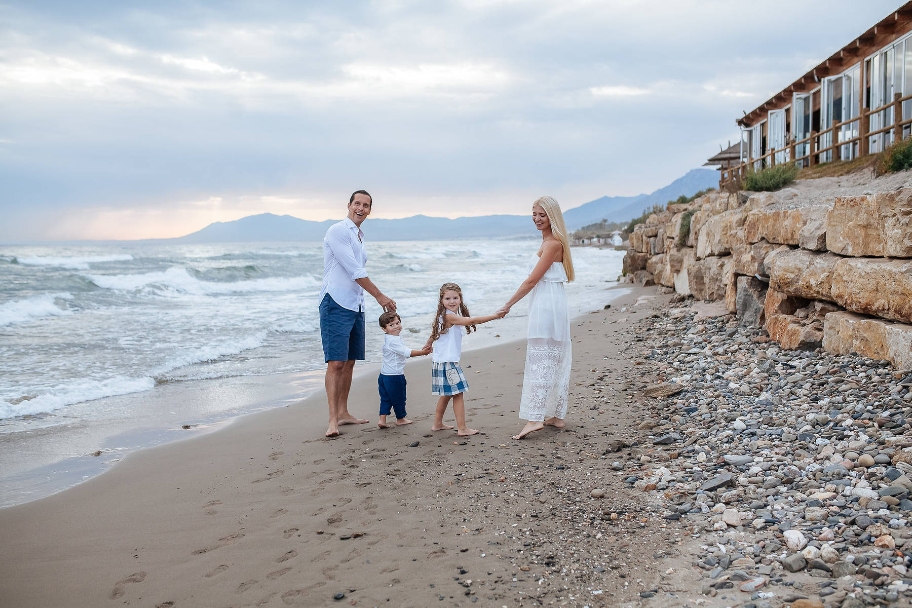 Family photo shoot in Marbella