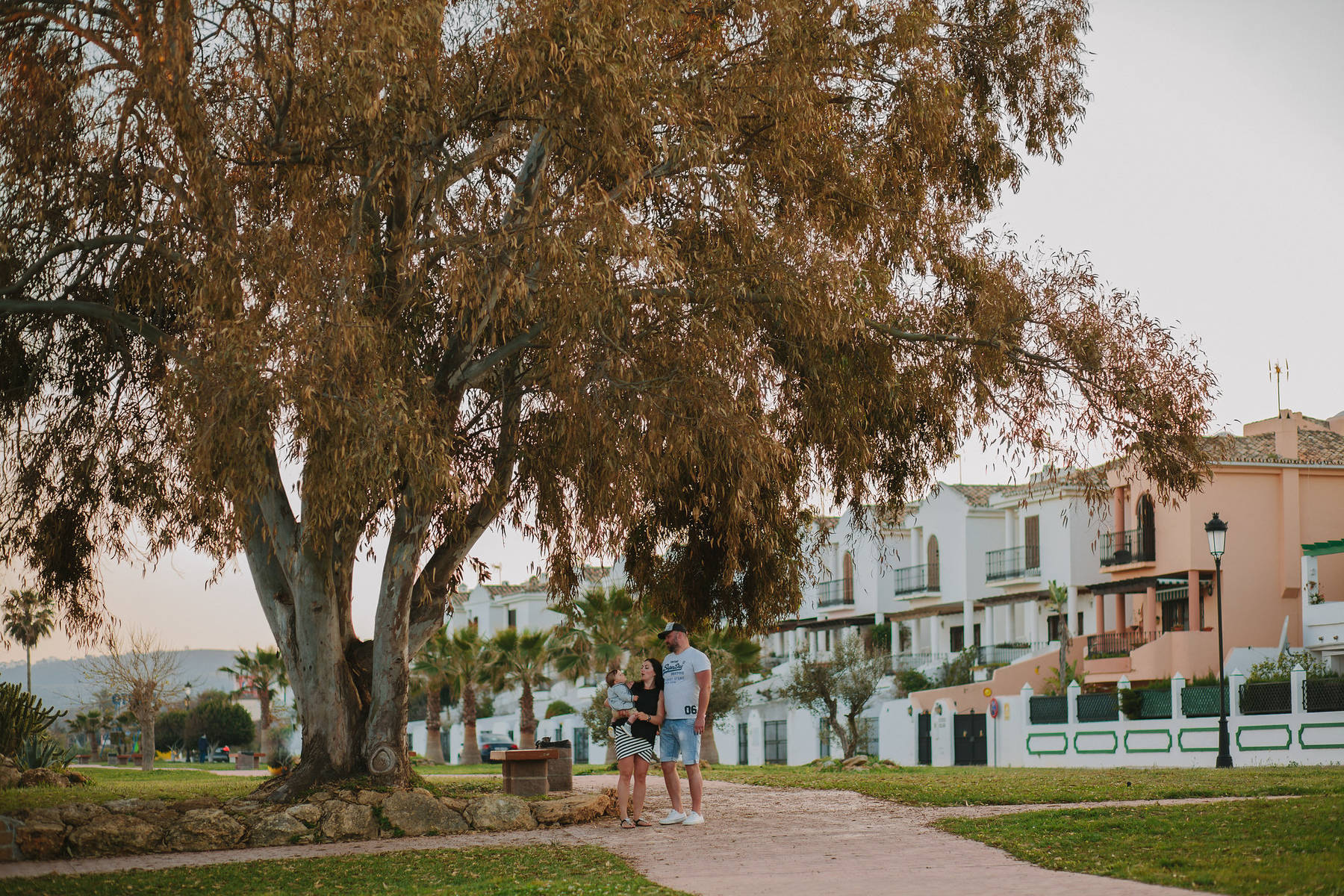 Sesión de fotos de familia en el Puerto de la Duquesa en Manilva