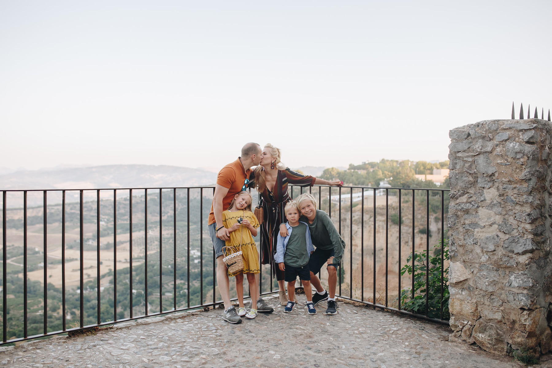 Family photo session in Ronda