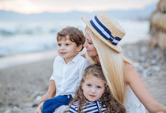 Семейная закатная фотосессия в Марбелье