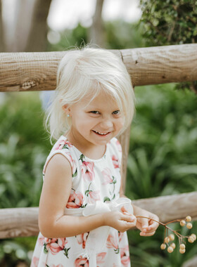 Family photo set in Mijas Pueblo