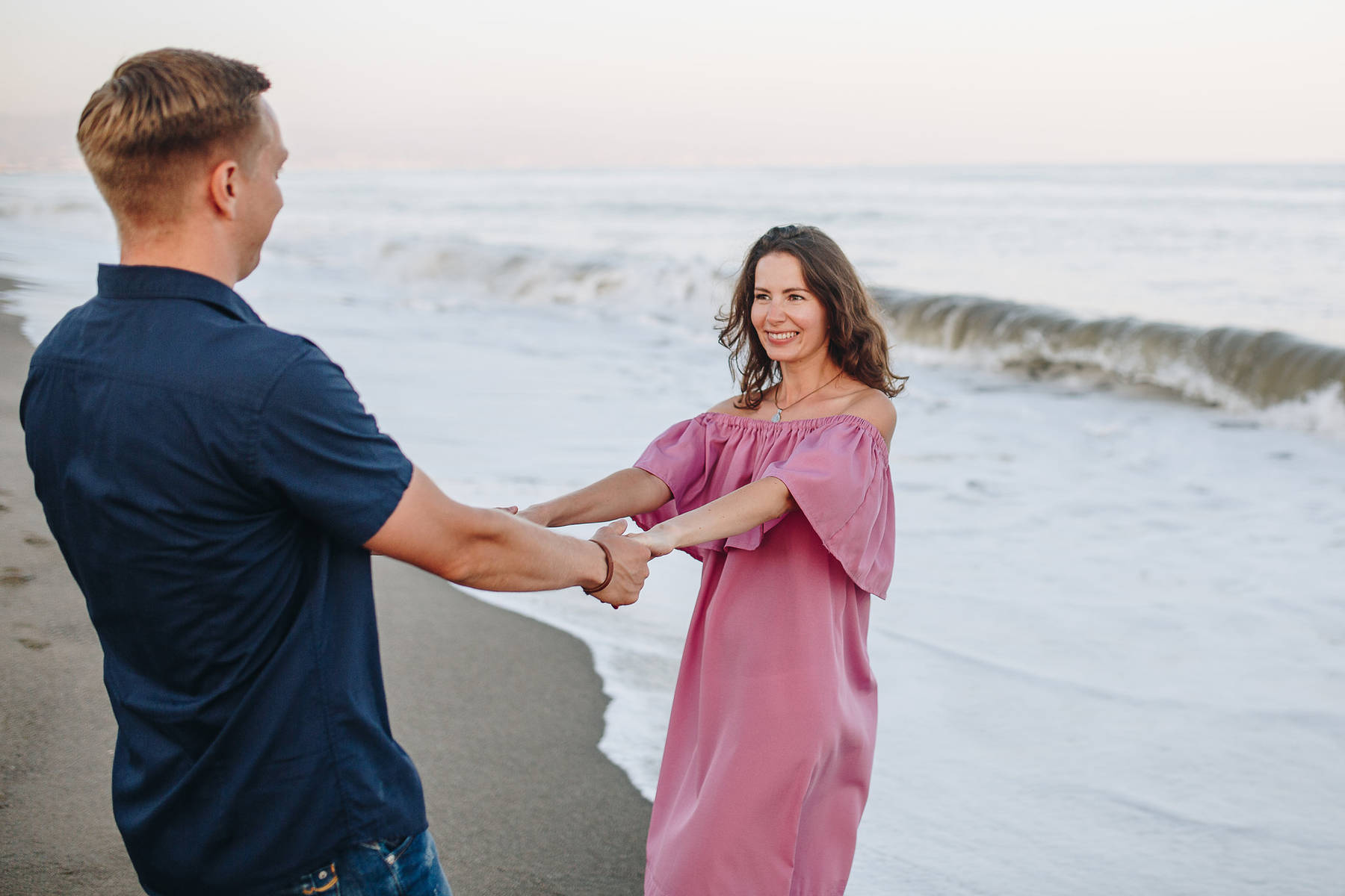 Love Story photo shoot on the beach of Torremolinos