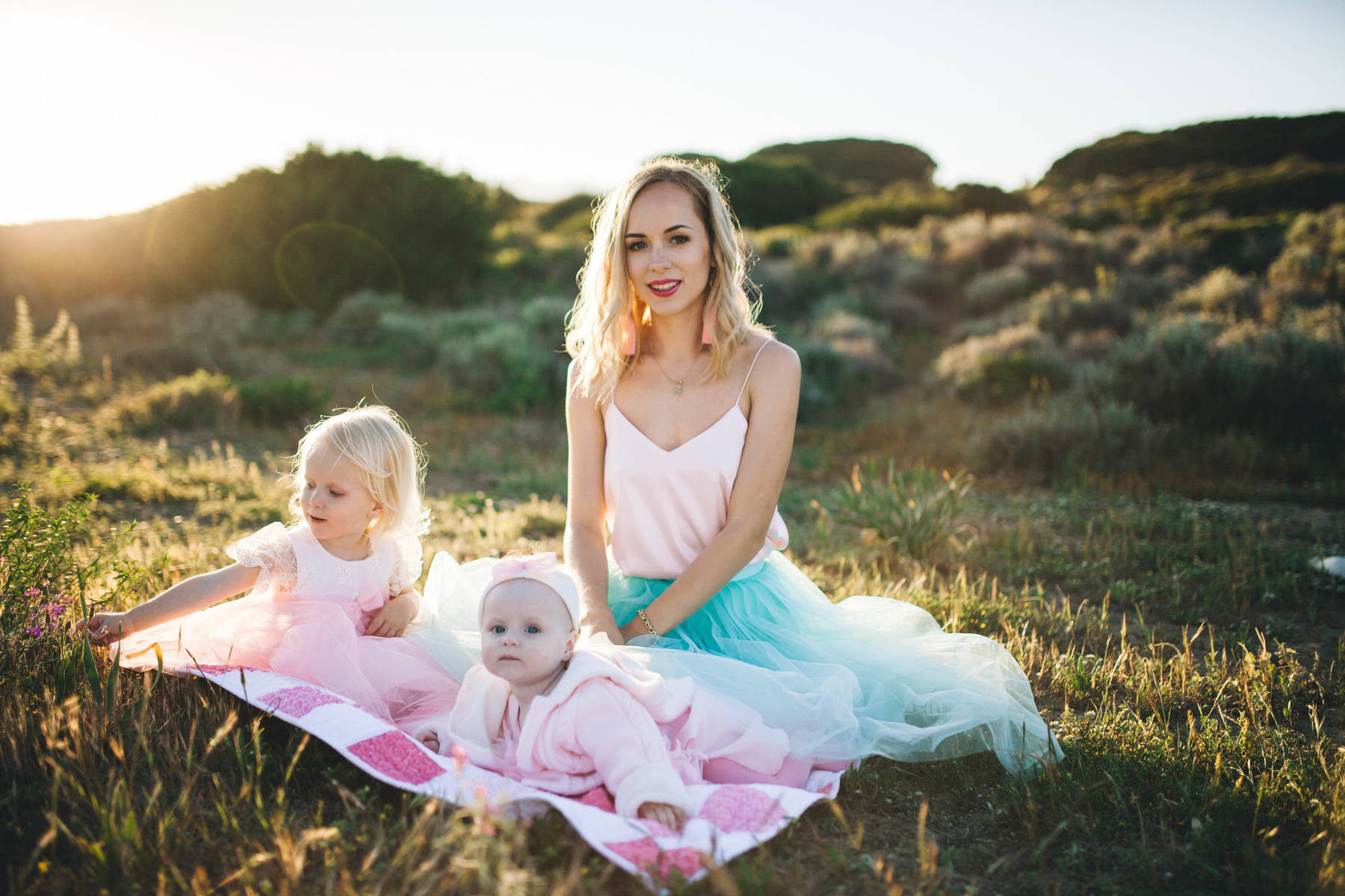 Family photo shoot in Cabopino, Marbella