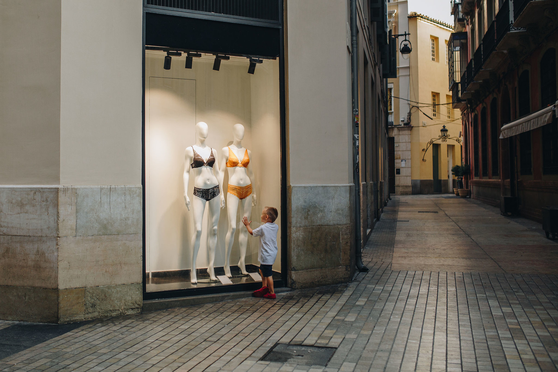 Family photo set in Málaga