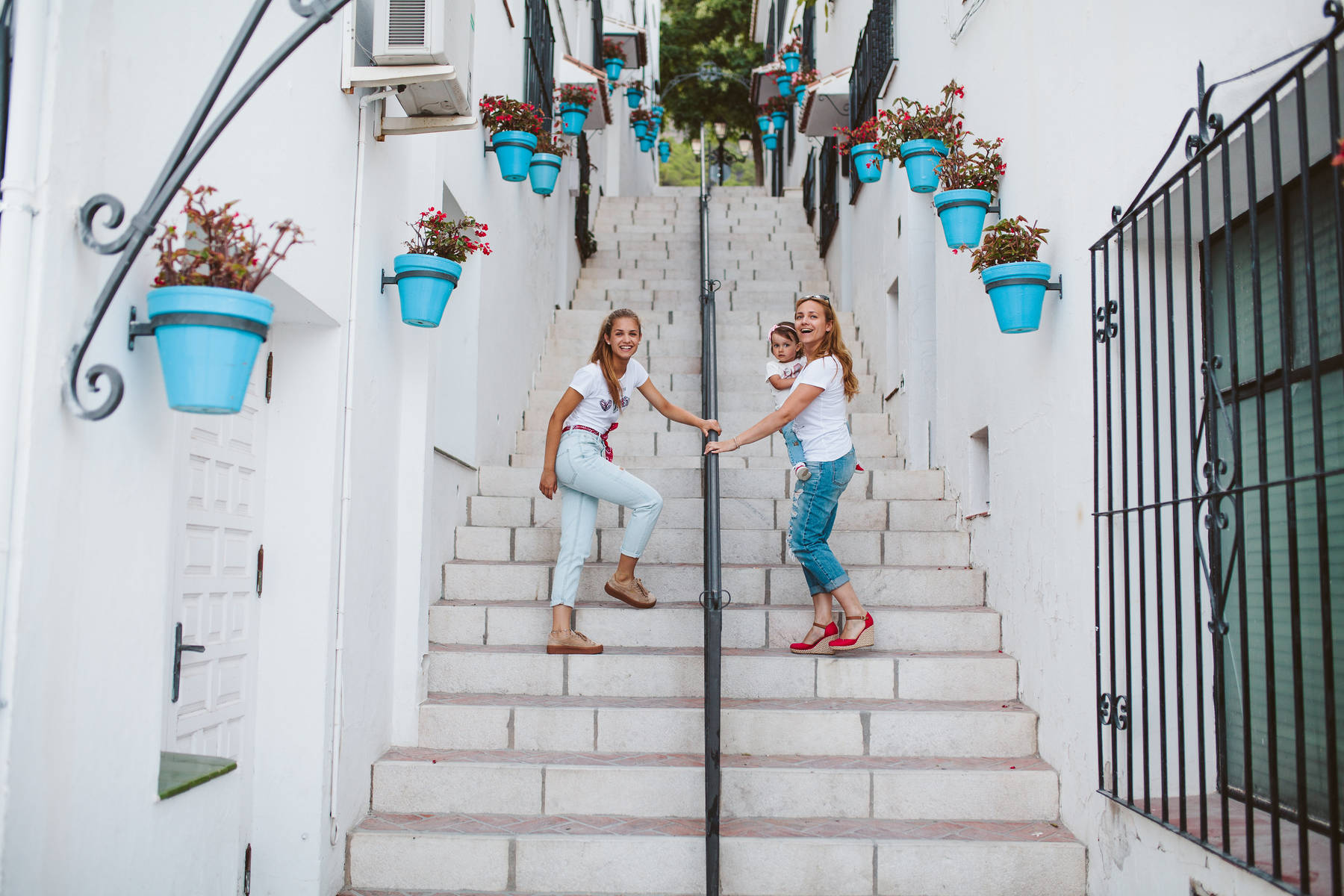 Family photo shoot in Mijas Pueblo