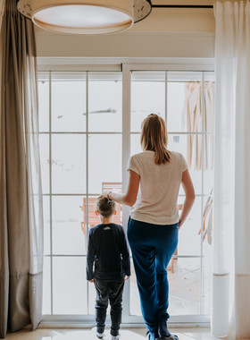 Un día de la vida de una familia en España, Manilva