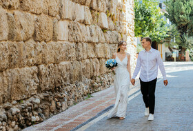 Свадебная прогулочкая фотосъемка в Марбелье